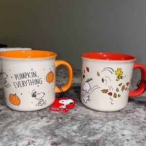 Peanuts Snoopy Fall mugs